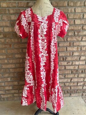Kalena Fashions of Hawaii Red & White Tropical Floral Print Dress.